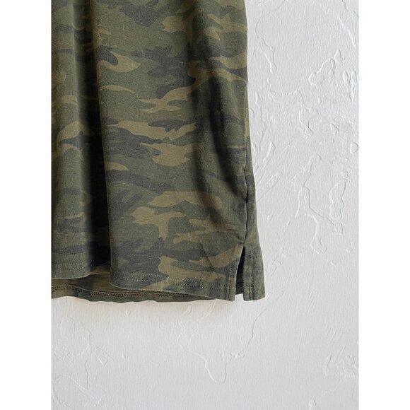 Mod Ref Camo V-Neck Cropped T-Shirt Size Large Short Sleeve Green Cotton Blend - Picture 5 of 7
